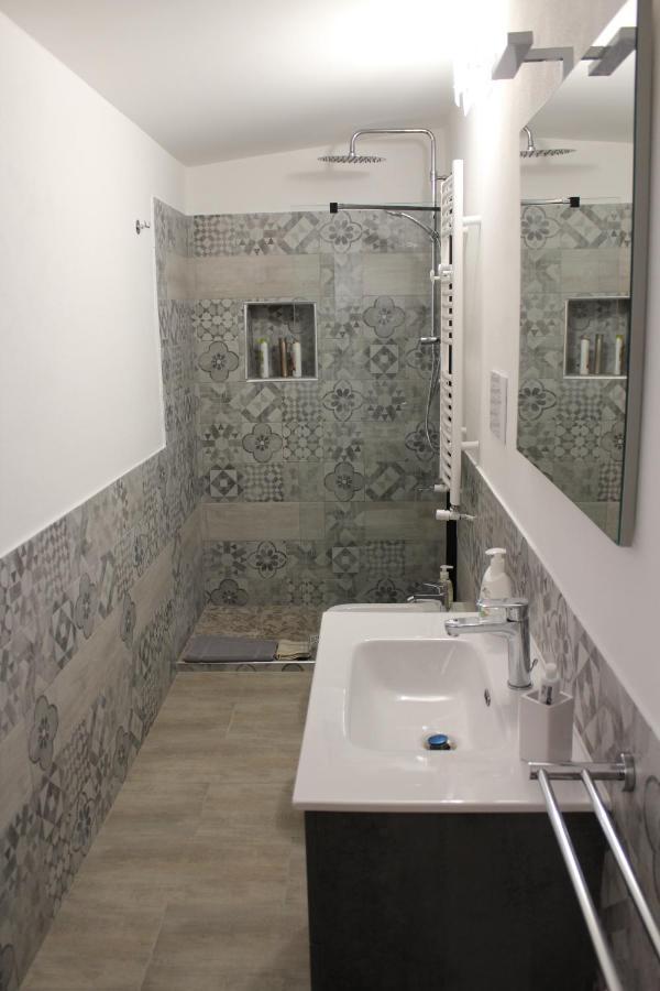 Zisa Home Ai Cantieri Culturali-Facile Posteggio In Strada No Ticket Palermo Exterior foto