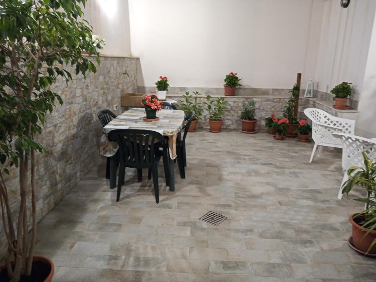 Zisa Home Ai Cantieri Culturali-Facile Posteggio In Strada No Ticket Palermo Exterior foto